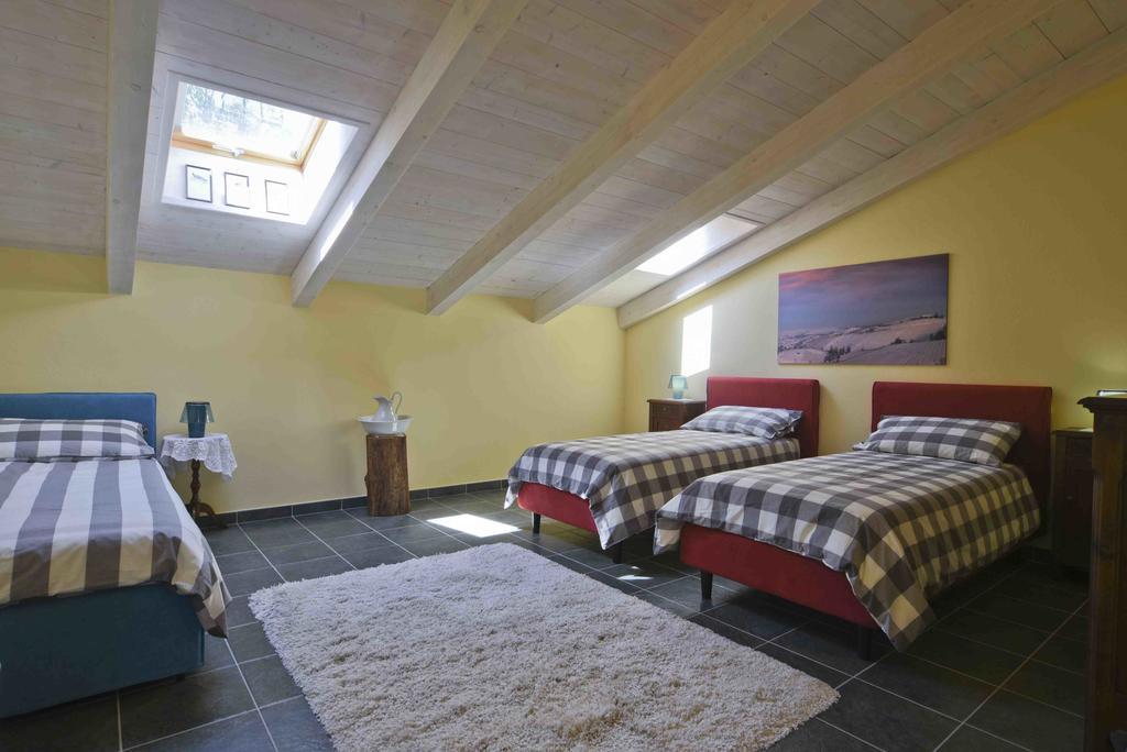 Casa Nalin Apartamento La Morra Quarto foto